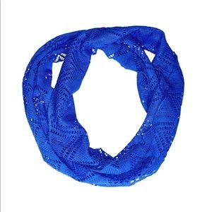 NWOT Blue Infinity Scarf